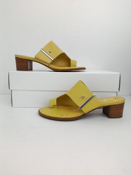 Calvin Klein Women s Daria Nappa leather Dress Sandal size 5.5 M